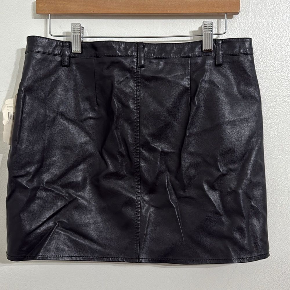 NWT ALTAR'D STATE Mini Skirt Womens Size 11 Black Zip Up Faux Leather Goth - Picture 2 of 8